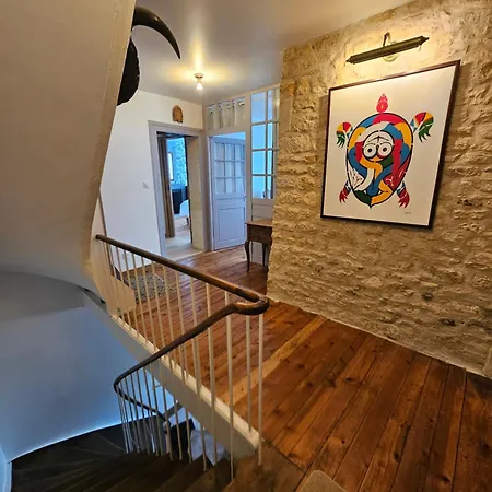 Maison Historique Du Xviiieme Siecle *